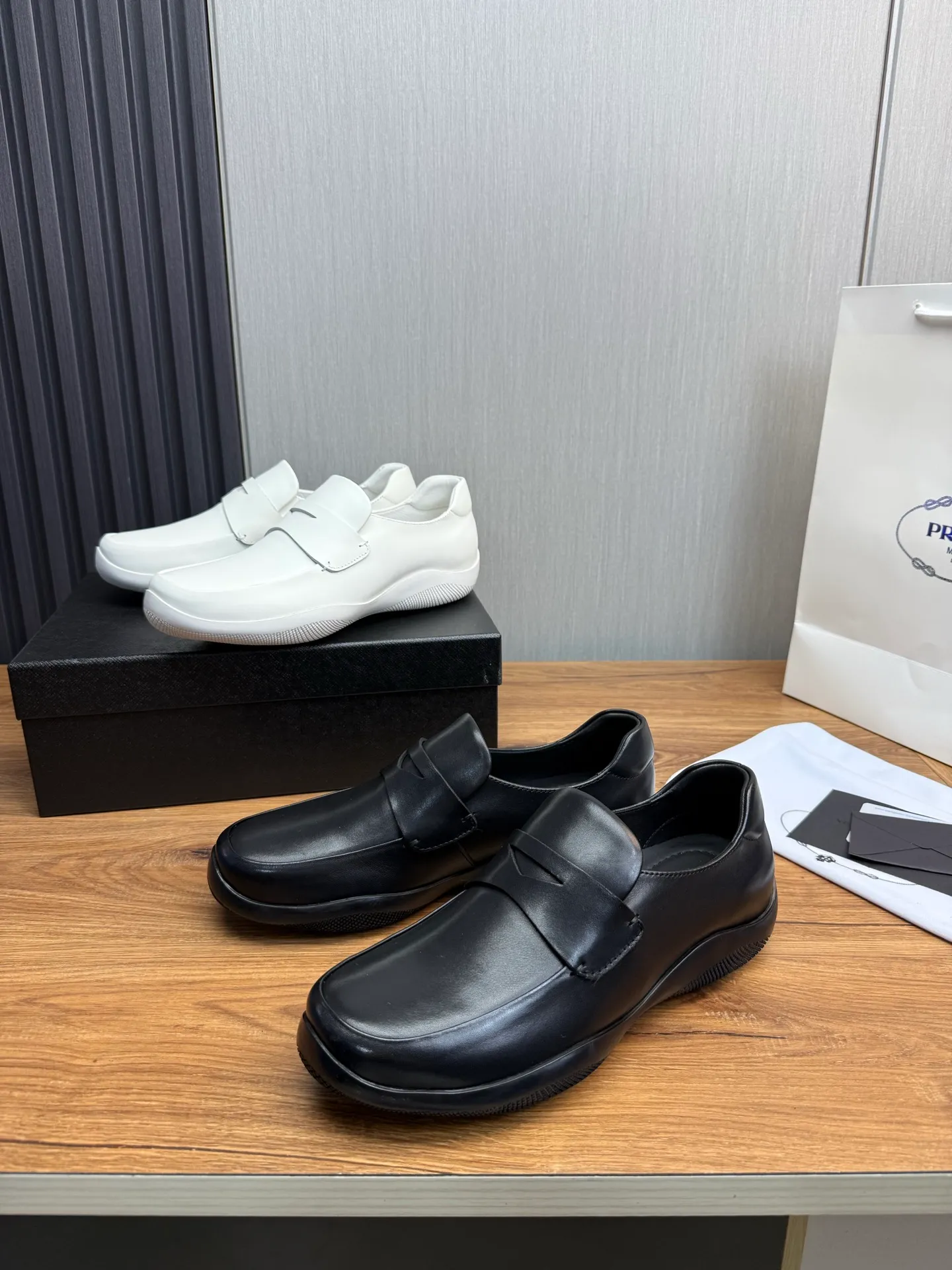 Men's shoes 💰760💰 [PRADA] New models synchronized with the official website, high-quality shipments ✔️Best sellers🔥 Original cowhide + cowhide lining, 1🆚1 replica, original original sole, 38-45 (men's 38.45 custom-made, non-refundable)